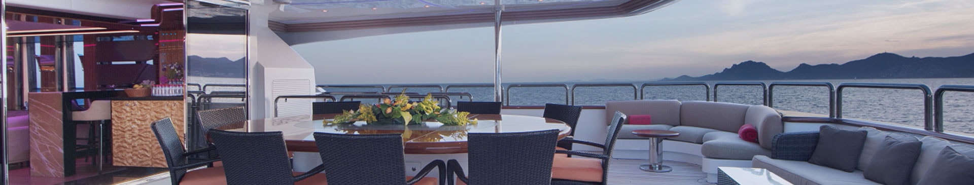 Close Your Business Deal in Style on A Yacht