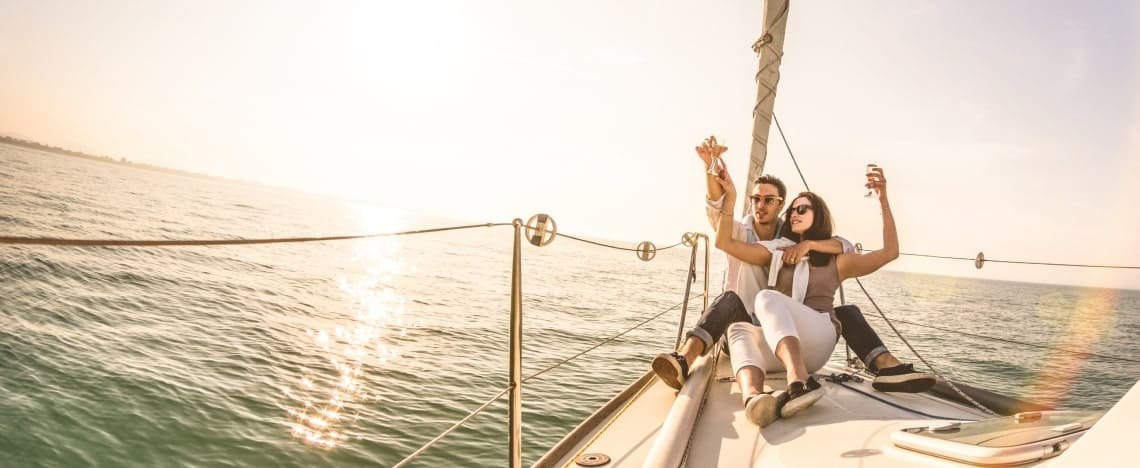 Indulgence on the Waves: Must-Try Yacht Experiences