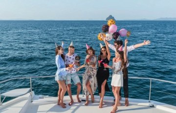Why Birthday Parties Are More Fun When Celebrated On Water