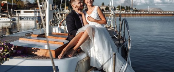 Charter a yacht to commemorate your union