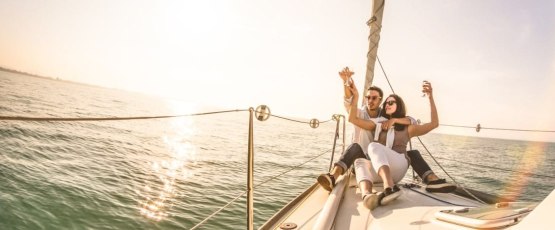 Indulgence on the Waves: Must-Try Yacht Experiences